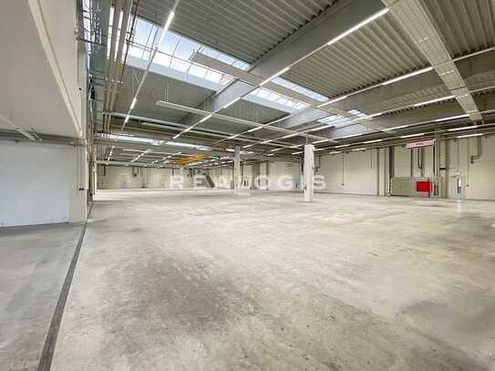 Nürnberg-Süd, ca. 1.650 m² Hallenfläche zzgl. Büro zu vermieten