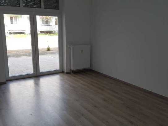 Coole & sehr große 2 Zimmerwohnung in Bad Nauheim mit 3 Balkonen ab 01.02.2025 zu vermieten !