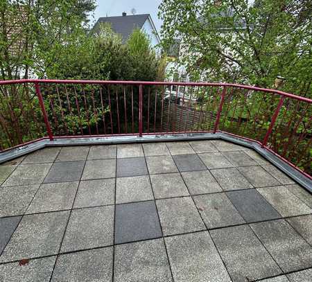 Großzügige 2-Zimmer mit Balkon, Laminat, SP und EBK in Bestlage!