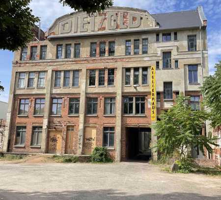 Großzügiger Raum als Atelier oder zur künstlerischen Nutzung im Atelierhaus Dietzoldwerke