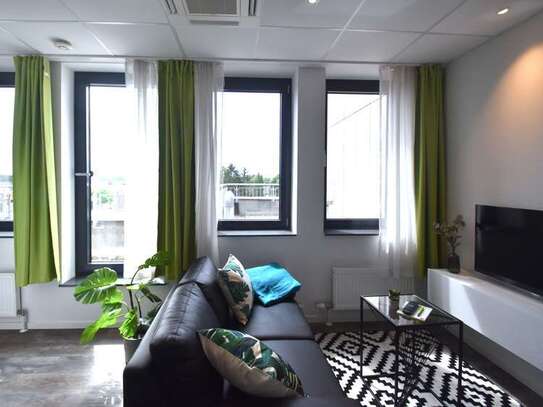 1-Zimmer-Penthouse-Wohnung, schick & wohnlich ausgestattet, zentral in Niederrad