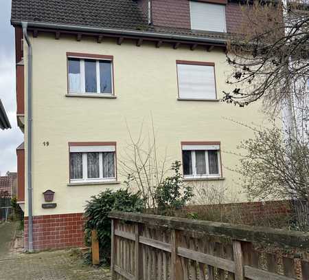 Kapitalanlage 3 Wohnungen in einem Doppelhaus in zentraler Lage Schriesheim