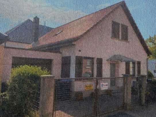 Freistehendes Einfamilienhaus mit großzügigem Garten in Heilbronn Böckingen