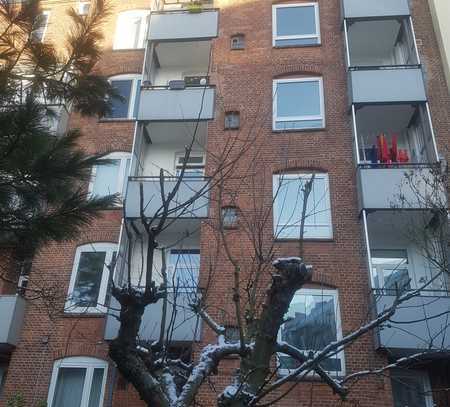 Kiel - Nähe Brauereiviertel: 2 Zimmer Eigentumswohnung mit Balkon zu verkaufen.