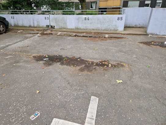 Stellplatz auf dem Parkdeck ab sofort frei