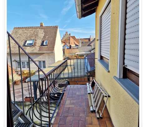 Mehrfamilienhaus mit drei Wohneinheiten in Nierstein zu verkaufen- große Dachterrasse mit Fernblick-