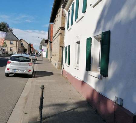 Liebevoll renoviertes 4-Zimmer-Haus in der Hauptstraße von Armsheim