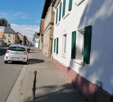 Liebevoll renoviertes 4-Zimmer-Haus in der Hauptstraße von Armsheim