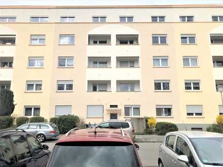 MODERNISIERTE PARKWOHNUNG MIT ZWEI BALKONEN, BLICK INS GRÜNE MIT SEHR GUTEM SCHNITT UND RÜCKLAGEN