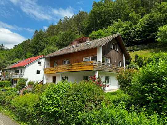 Freistehendes Einfamilienhaus mit einem tollen Grundriss und einem großzügigem Garten in einer