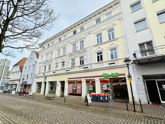 Ladenlokal in Toplage mit großer Verkaufsfläche und Lager