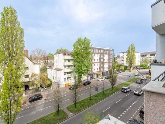 Helle 1 Zimmer Wohnung mit Balkon