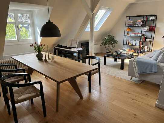 hochwertige, sanierte, 2-Zimmer-OG-Wohnung in Krefeld mit Luxusbad