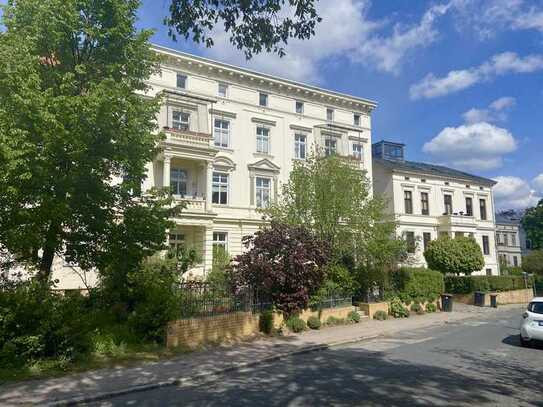 Toplage! Exklusive/helle 5 Zimmer-Wohnung mit Sonnenbalkon!