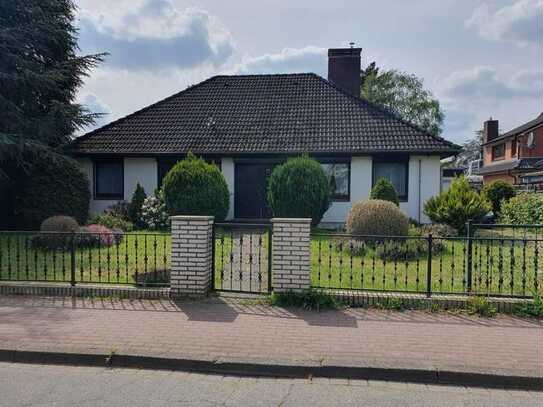 Bungalow mit viel Potential und großem Grundstück (teilbar)