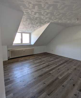 Zentrale 4 Zimmer-Wohnnung