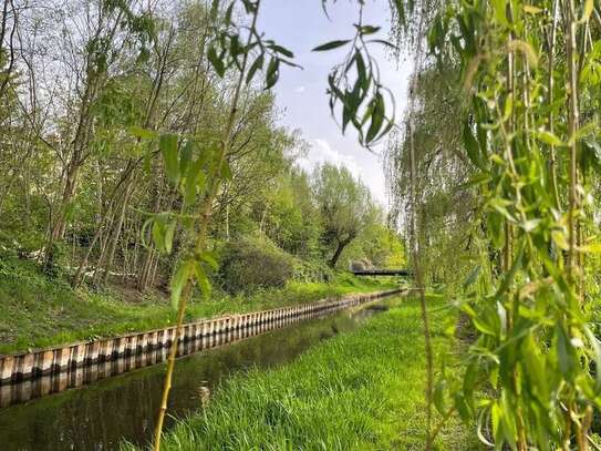 Erstbezug: Ruhige Wohnung mit Terrasse & Wasserblick, 2 Bäder, hochwertige Ausstattung, KfW55