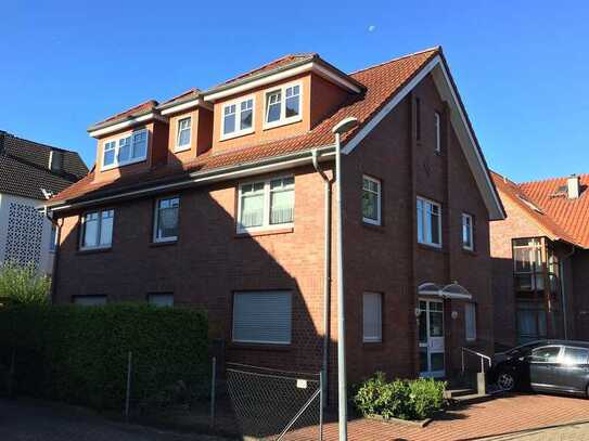 Ruhige, zentral gelegene sonnige 3-Zimmer DG- Wohnung
