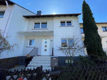 Reihenhaus in direkter Feldrandlage mit Garten, Garage und ausgebautem Dachgeschoss