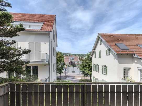 Attraktive und großzügige 4 Zimmer Wohnung mit schönem Balkon in der beliebten Gerlinger Innenstadt