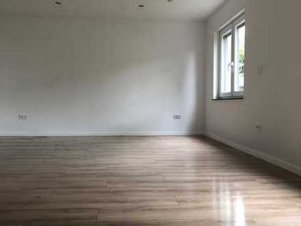 Schöne 2-Zimmer-Single-Wohnung mit Terrasse und EBK in Solms
