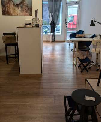 Zentral gelegenes Kosmetikstudio / Gewerbefläche abzugeben