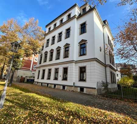 Helle und modernisierte 2-Zimmer-Dachgeschosswohnung im Flächendenkmal-Gebiet Dresden-Löbtau