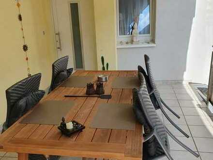 Freundliche 3-Zimmer-Wohnung mit Balkon und Einbauküche in Einhausen