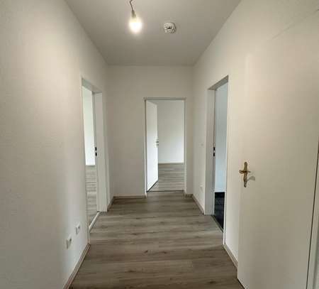 Modernisierte 3 Zimmer Wohnung in Köln-Mehrheim