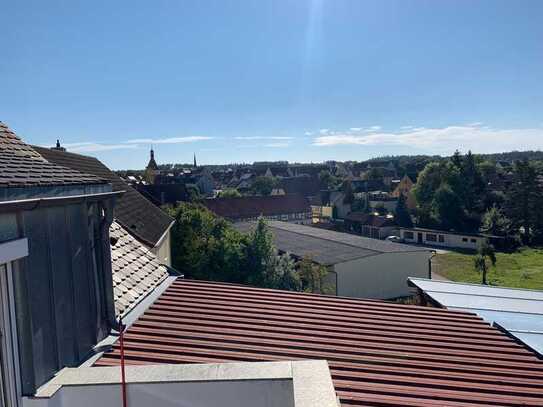 Freundliche 3-Zimmer-Dachgeschosswohnung mit Balkon in Heilsbronn