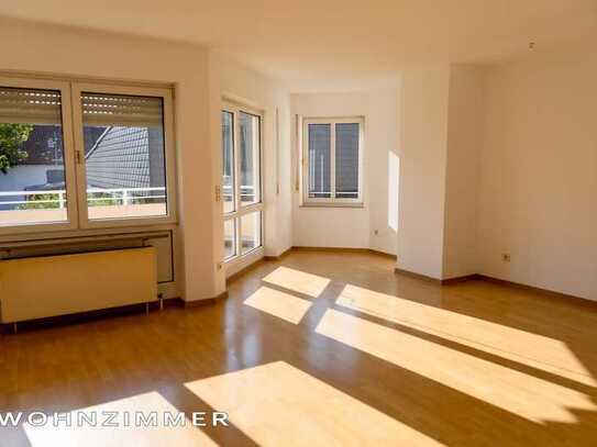 Tolle 4-Raum-Wohnung mit 2 Balkonen/Hobbyraum/Büro/Tiefgaragenstellplatz von Privat!