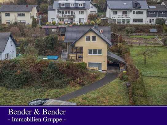 Niedrigenergiesparhaus mit Einliegerwohnung und schöner Aussicht!