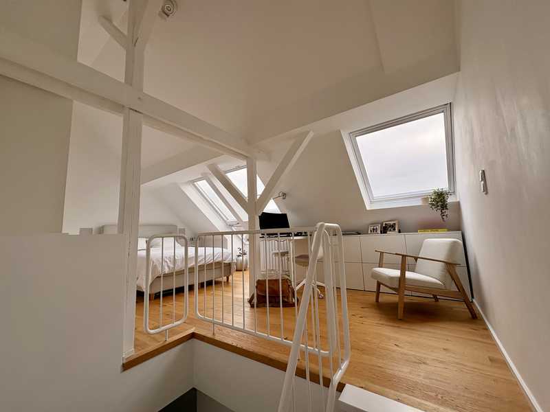 Stilvoll modernisierte Altbau-Maisonette in Golzheim (Bankstraße)