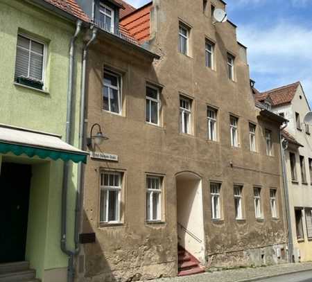 Zweifamilienhaus mit Ausbaupotential mitten im Zentrum