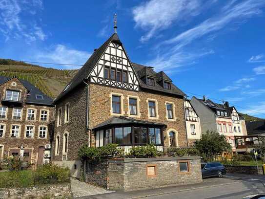 Stilvolles Domizil mit Moselblick in Zell-Merl