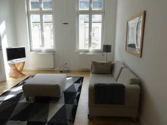 **FURNISHED** Moderne Altbauwohnung im Zentrum