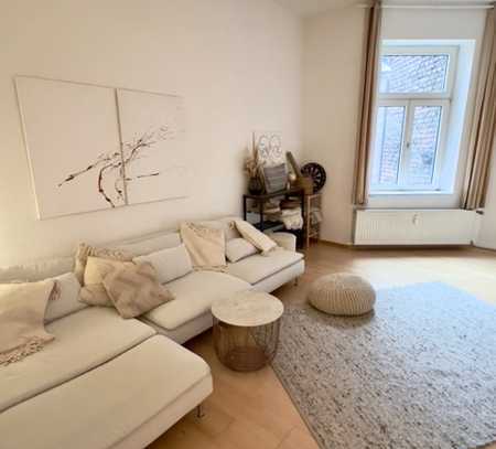 ** LORETTOSTRAßE ** STYLISCHE 3 ZIMMER ALTBAUWOHNUNG MITTEN IM TRENDIGEN UNTERBILK **