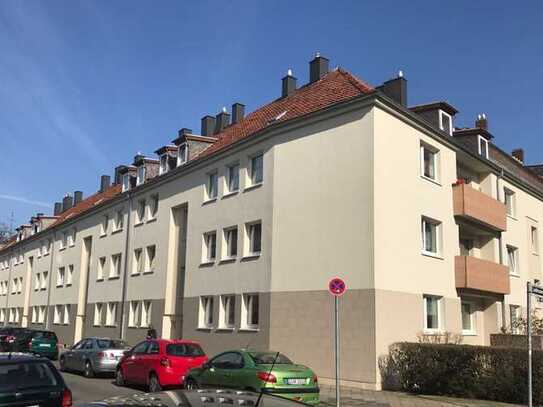 Neu sanierte 2-Zimmer-Wohnung zu vermieten!