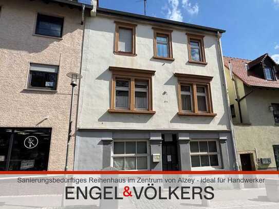 Sanierungsbedürftiges Reihenhaus im Zentrum von Alzey - ideal für Handwerker