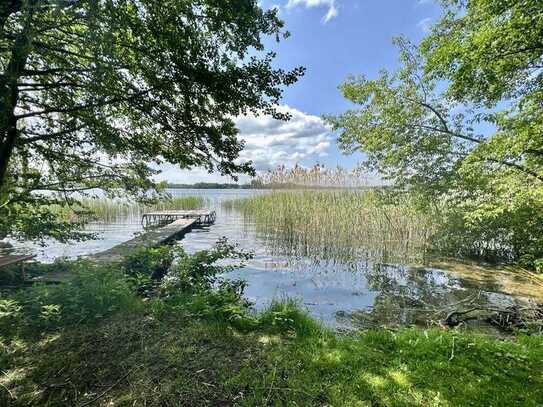 Baugrundstück mit Ferienhaus am Wandlitzsee