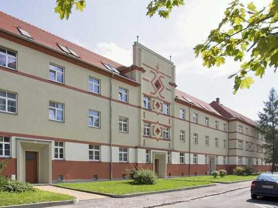 Große 2-Zimmer-Wohnung in ruhiger, grüner Lage.