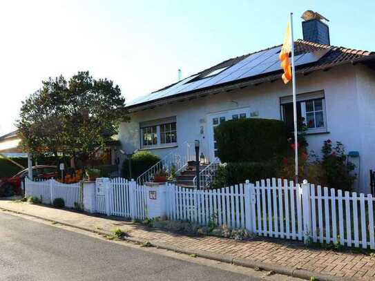 REDUZIERT! Einfamilienhaus mit Solar, Wallbox, Kamin, Garten & cleveren Extras!