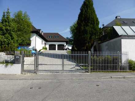 Traumhaftes 1650qm (Bau)Grundstück mit Bergvilla in Landshut/Achdorf - Direkt vom Eigentümer