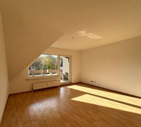 Helle 2-Zimmer-Dachgeschosswohnung mit Balkon in Ennepetal