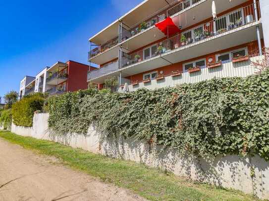 Tolle 2-Zi.-Wohnung auf 100 m² mit 2 Bädern, Balkon, Ankleide, Abstellraum und Tiefgaragenstellplatz