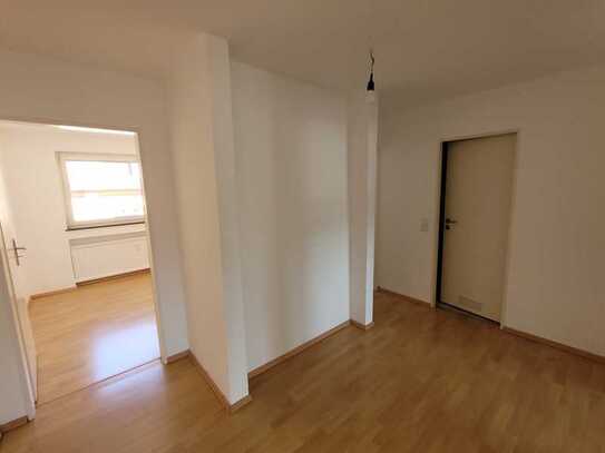 Schöne und modernisierte 3-Zimmer-Wohnung mit Balkon in Bruchsal
