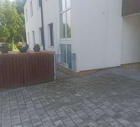 5 Zi.-Wohnung 130qm Balkon Garage Gartennutzung