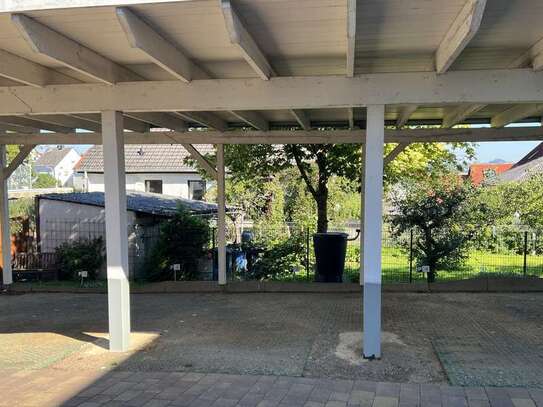 Wetzlar-Dutenhofen: Carport-Stellplatz