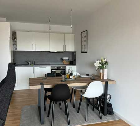 Neubau 2-Zimmer-Wohnung mit EBK & Stellplatz in Köln Ehrenfeld