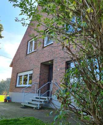 Freundliche, helle 2-Zimmer-DG-Wohnung in Wesel